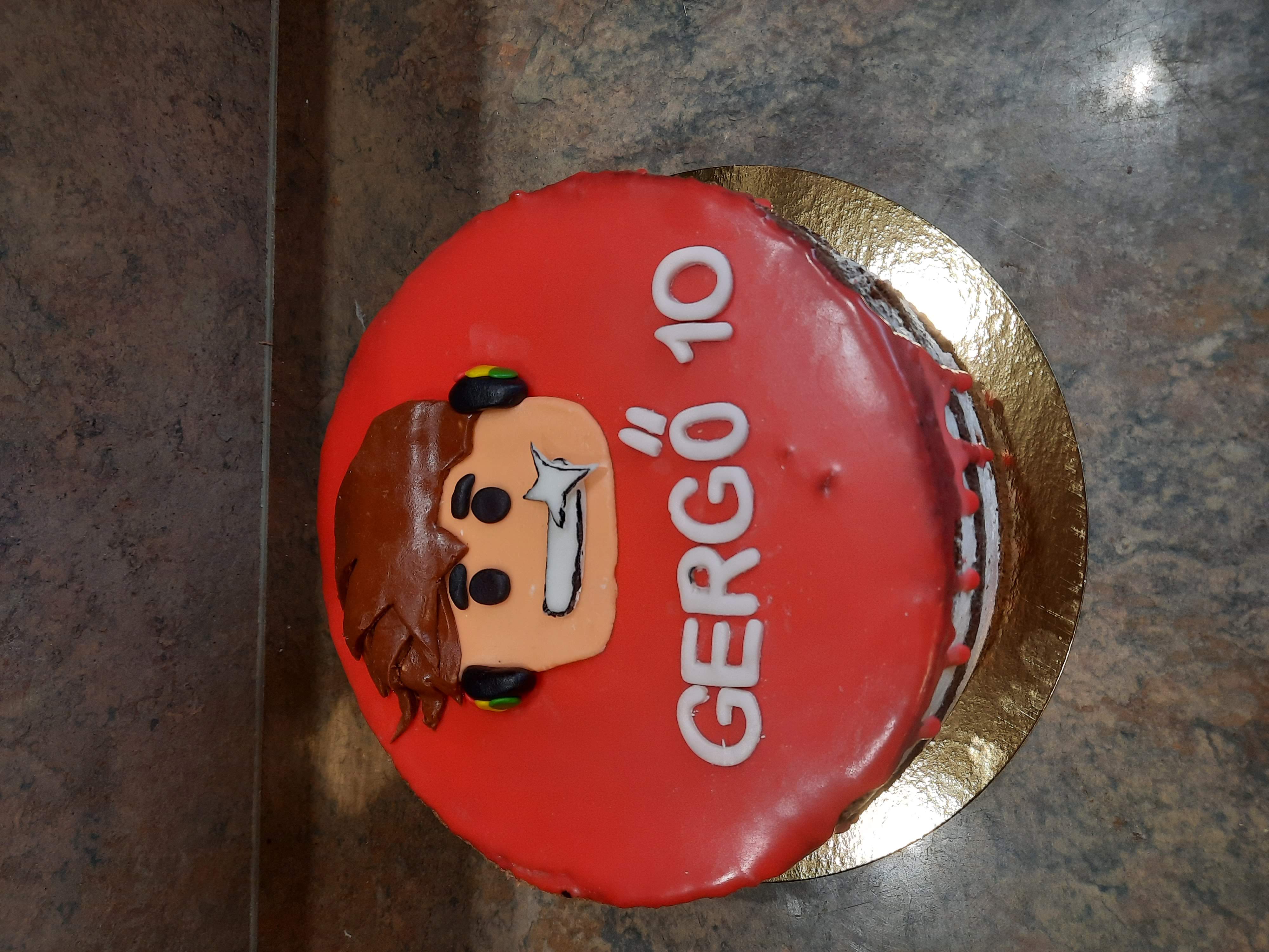 Tejszínes málna torta